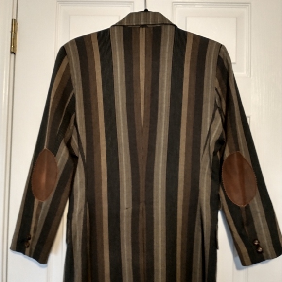 Jacket - Picture 3 of 3